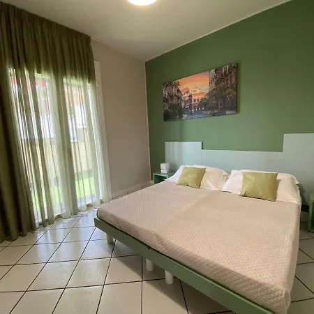 La Finestra Sui Faraglioni Apartment *